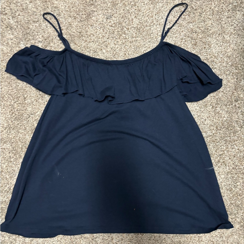 Lilly Cold Shoulder top